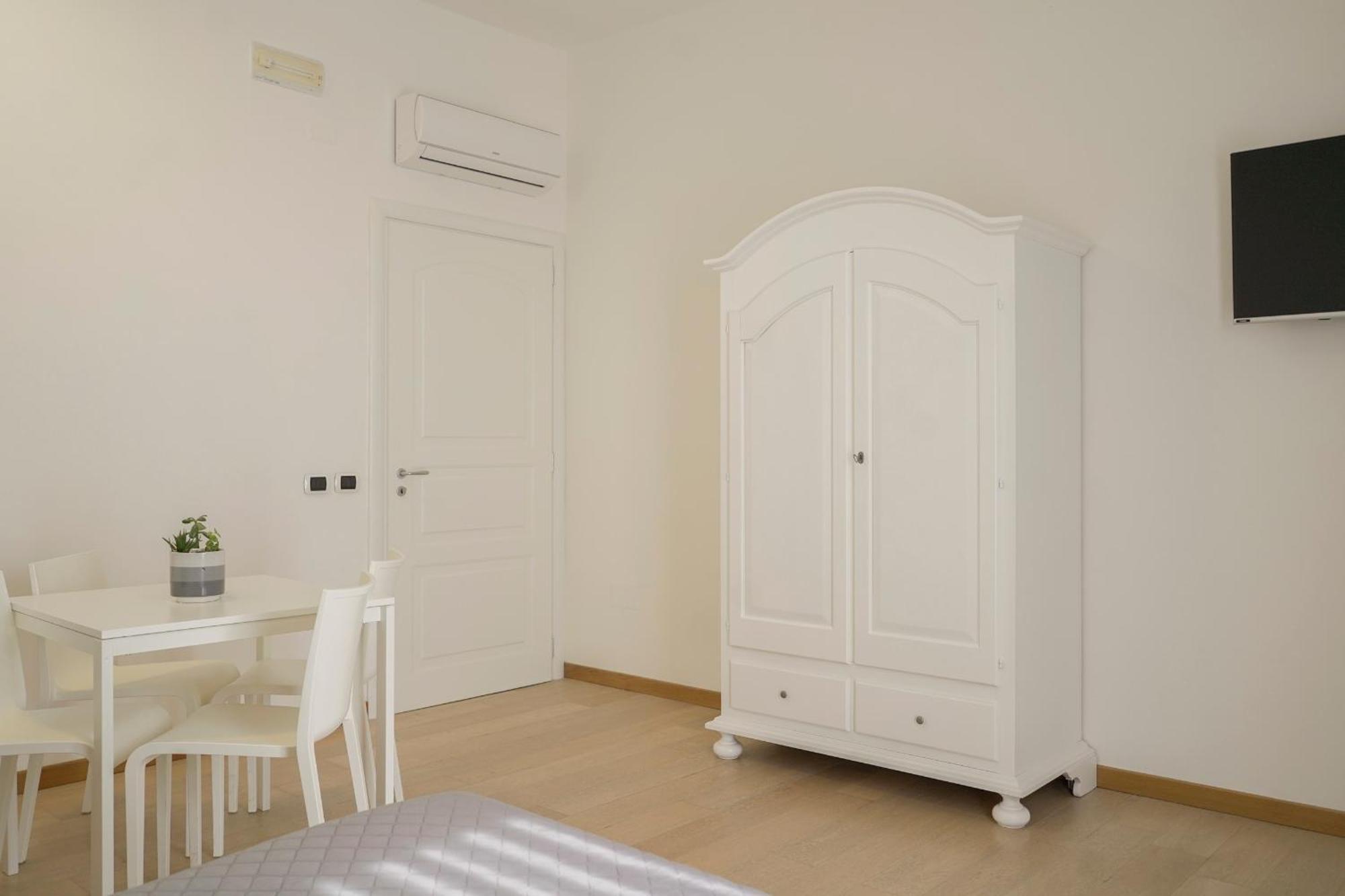 Terra Di Vento Bed & Breakfast Montecorvino Pugliano Exterior foto