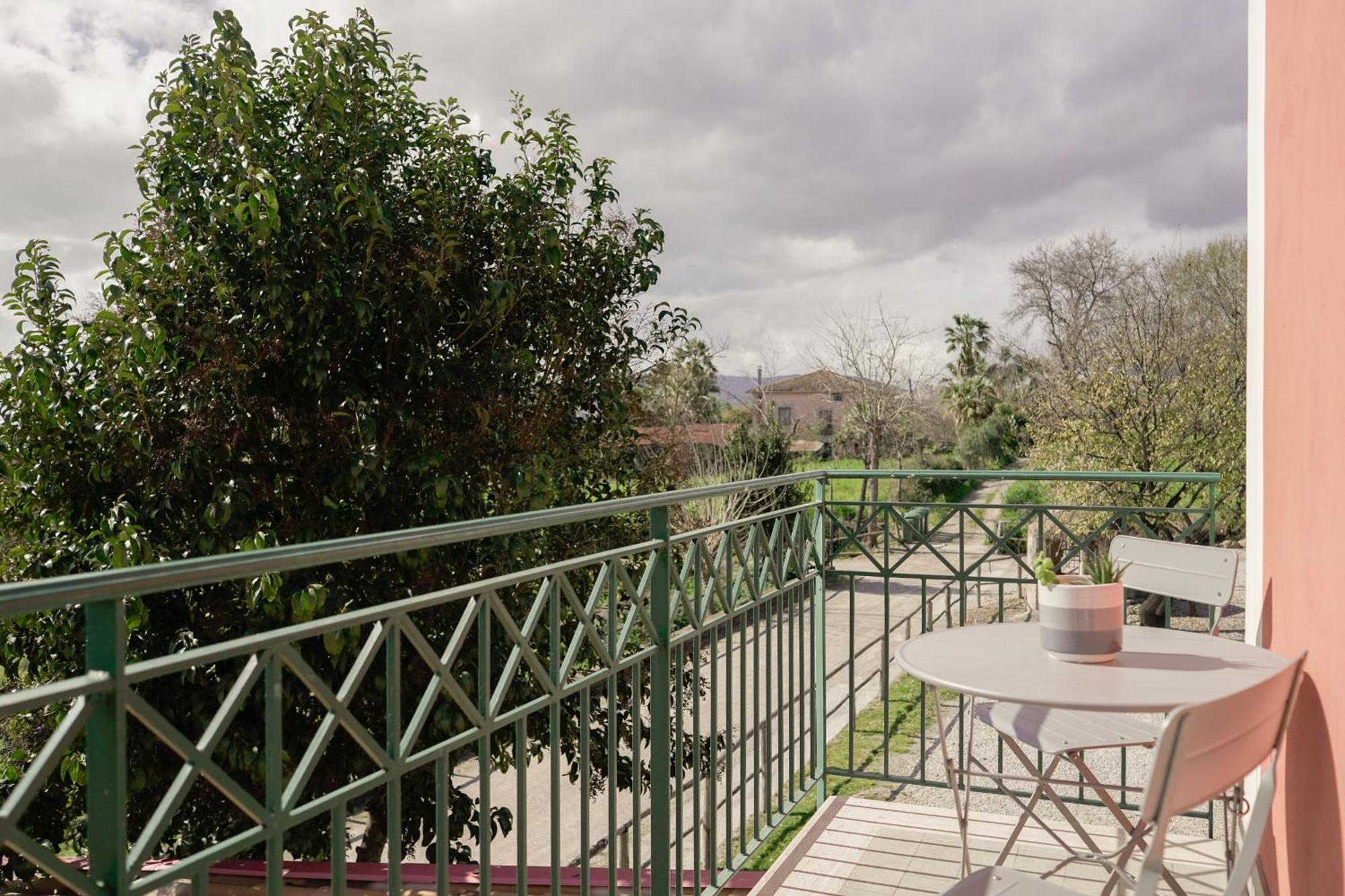 Terra Di Vento Bed & Breakfast Montecorvino Pugliano Exterior foto