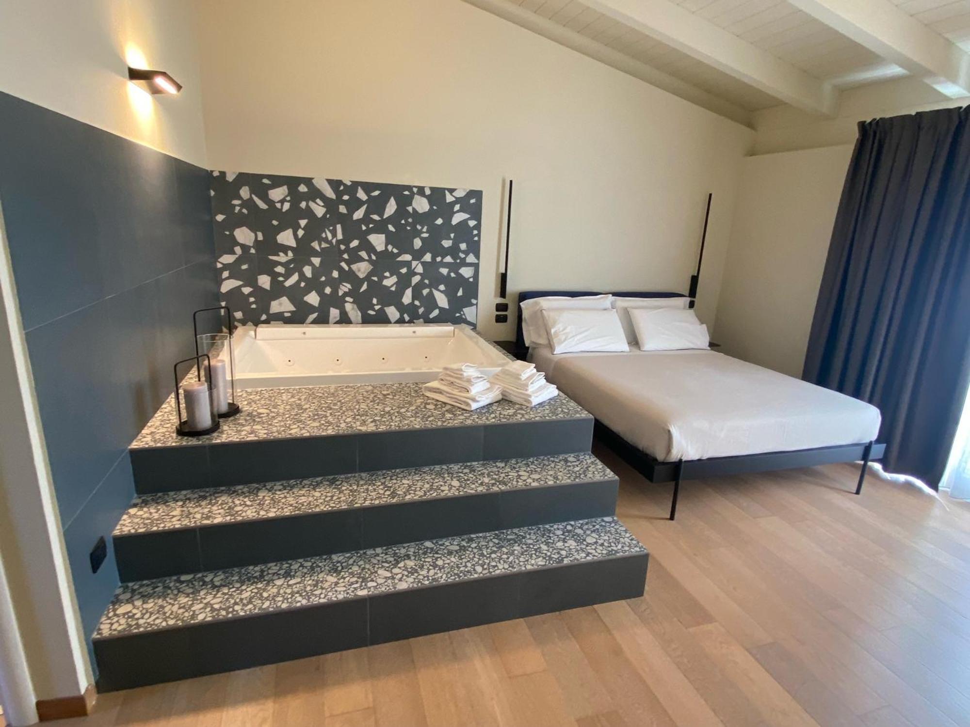 Terra Di Vento Bed & Breakfast Montecorvino Pugliano Exterior foto