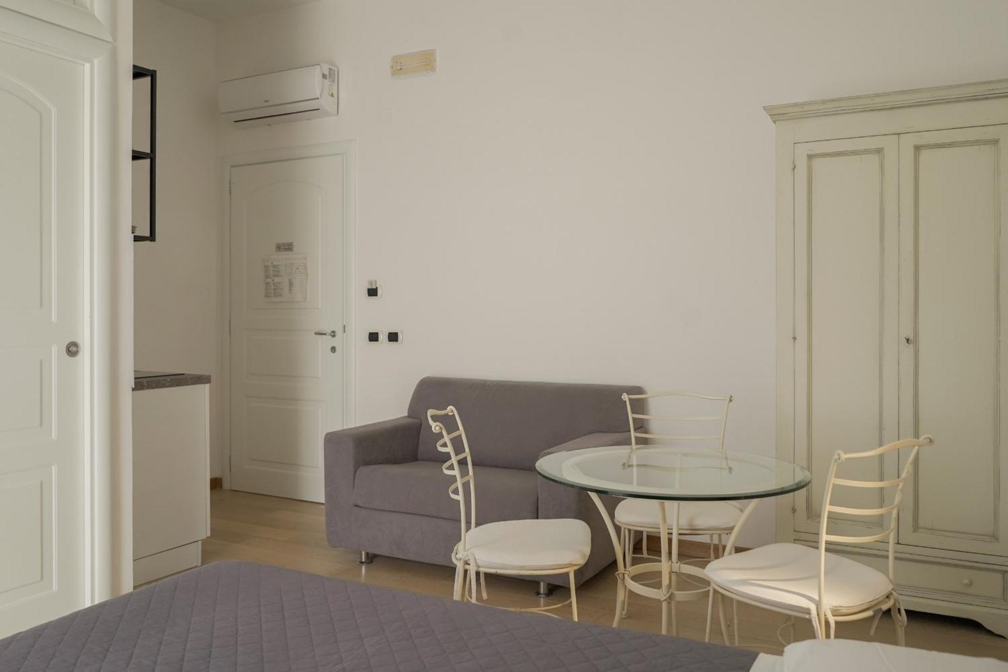 Terra Di Vento Bed & Breakfast Montecorvino Pugliano Exterior foto
