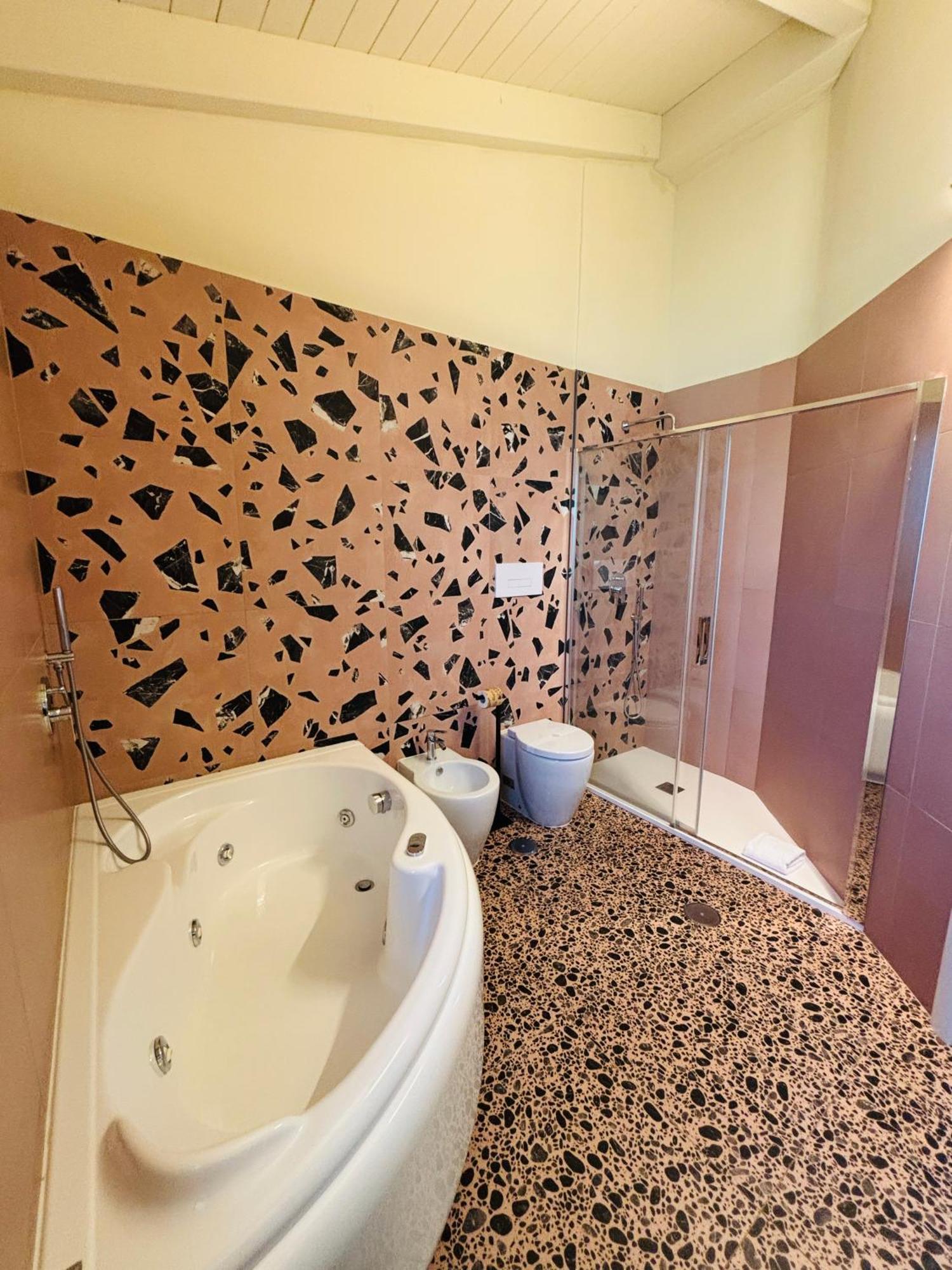 Terra Di Vento Bed & Breakfast Montecorvino Pugliano Exterior foto